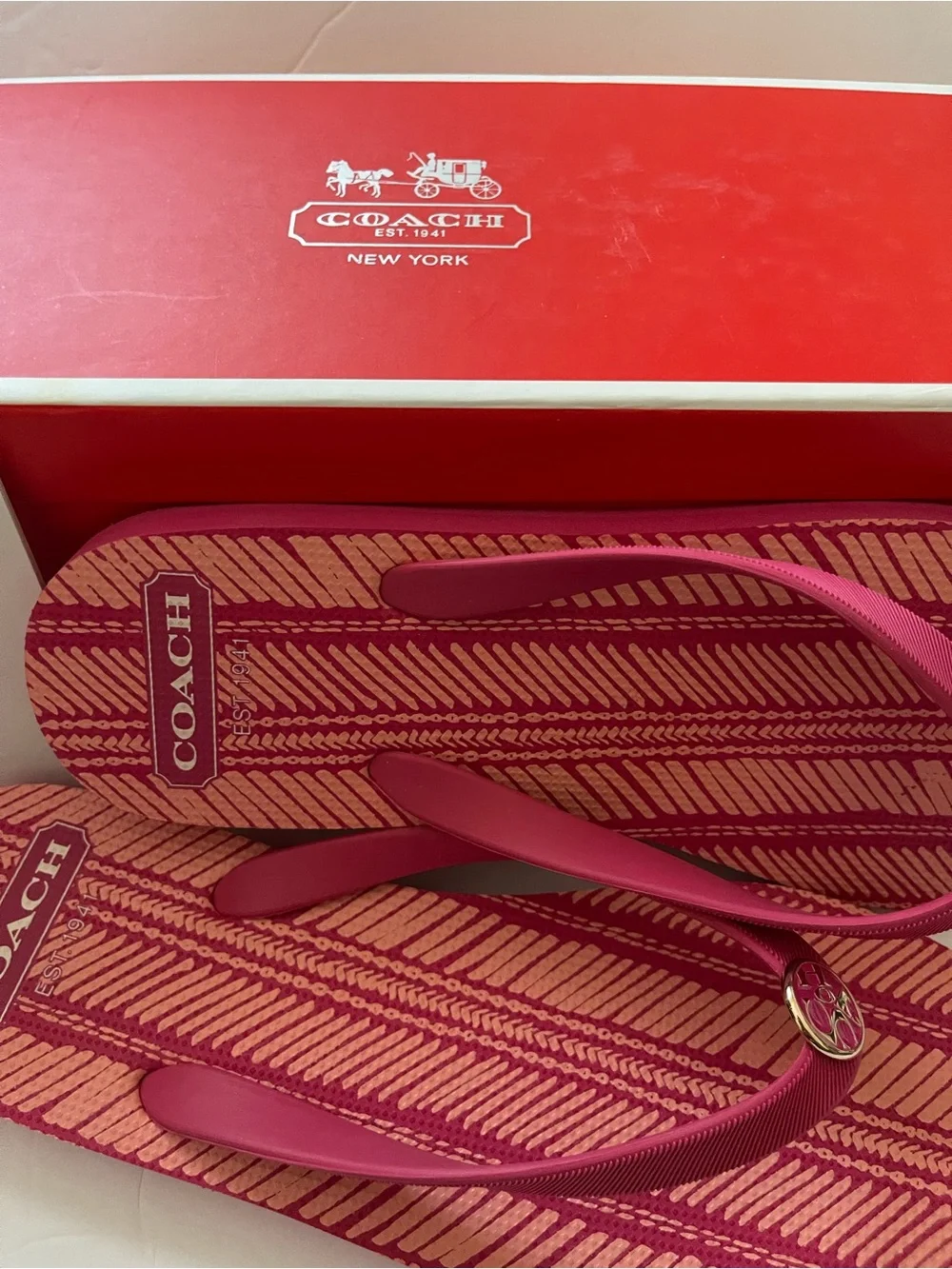 COACH Alessa Heritage pink/ruby stripped flip flops size 9M- NWT**